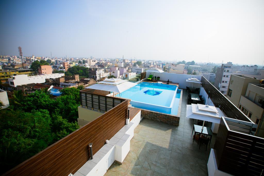 Hotel Radha Prasad Erode Zewnętrze zdjęcie