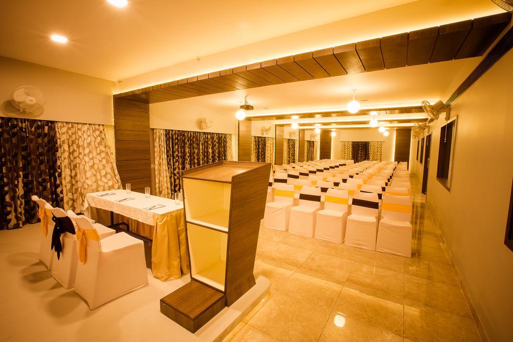 Hotel Radha Prasad Erode Zewnętrze zdjęcie